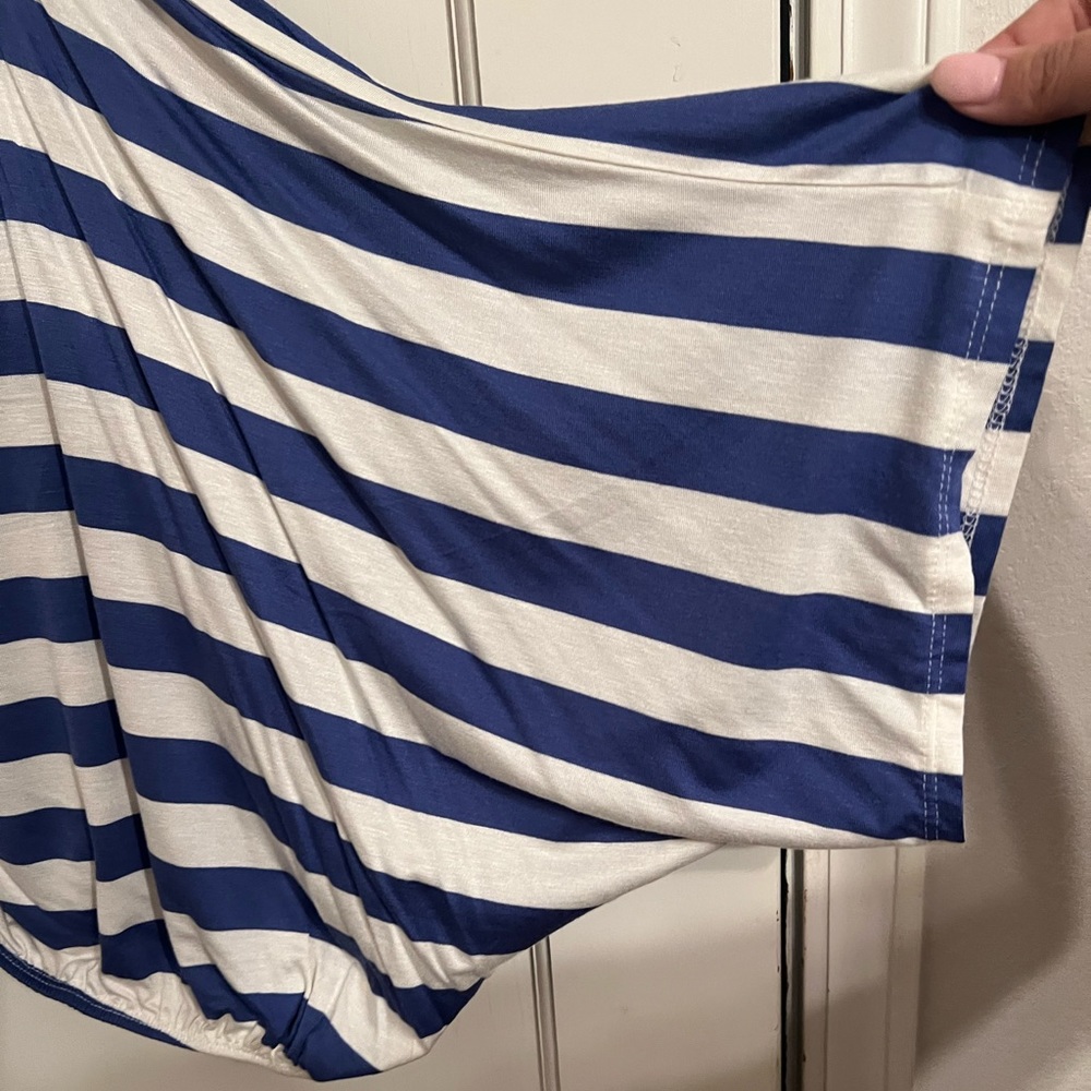 NEW! One shoulder top - Picture 2 of 6